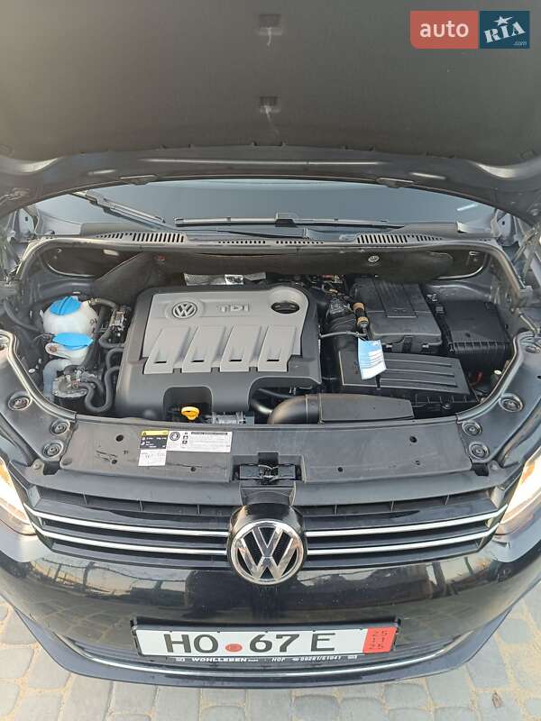 Минивэн Volkswagen Touran 2014 в Коростышеве