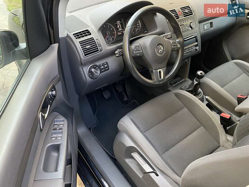 Минивэн Volkswagen Touran 2012 в Мукачево фото 10 Минивэн Volkswagen Touran 2012 в Мукачево