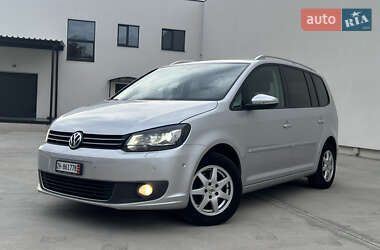 Минивэн Volkswagen Touran 2014 в Луцке