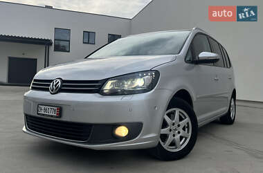 Мінівен Volkswagen Touran 2014 в Луцьку