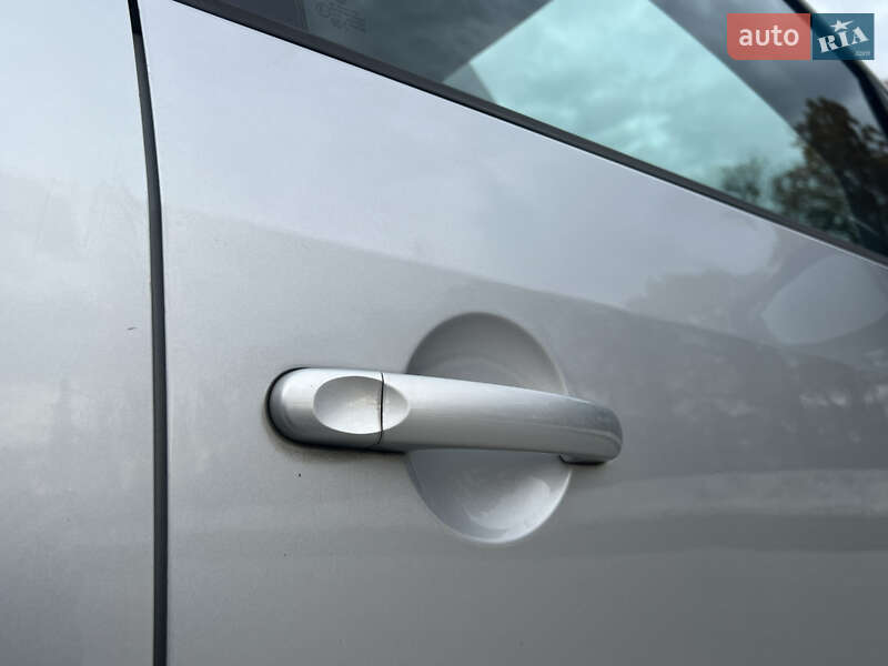 Мінівен Volkswagen Touran 2014 в Луцьку фото 46 Мінівен Volkswagen Touran 2014 в Луцьку