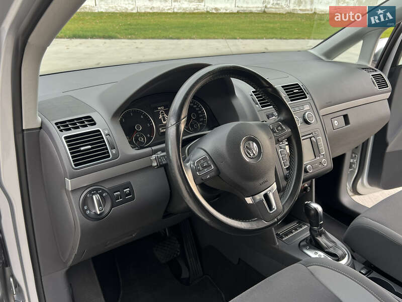 Мінівен Volkswagen Touran 2014 в Луцьку фото 58 Мінівен Volkswagen Touran 2014 в Луцьку