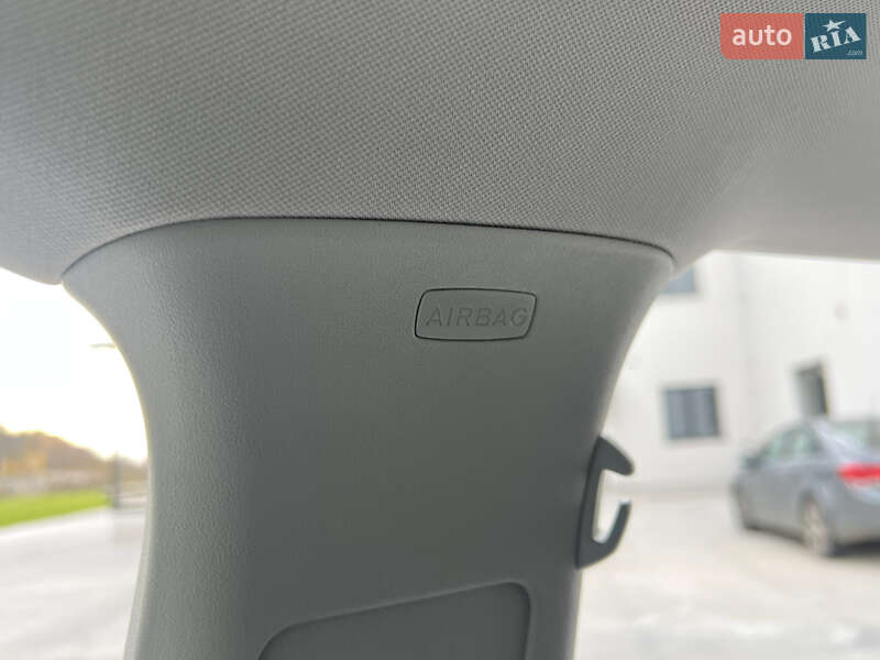 Мінівен Volkswagen Touran 2014 в Луцьку фото 82 Мінівен Volkswagen Touran 2014 в Луцьку