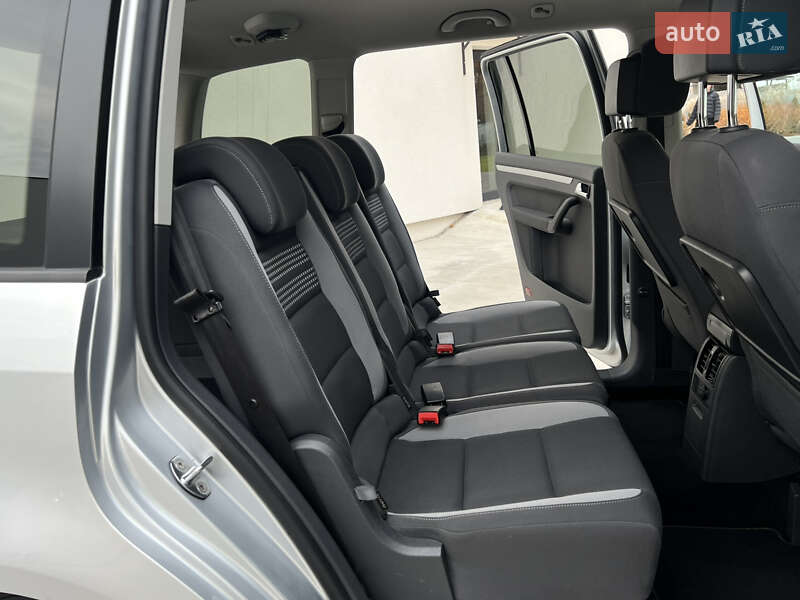 Мінівен Volkswagen Touran 2014 в Луцьку фото 105 Мінівен Volkswagen Touran 2014 в Луцьку