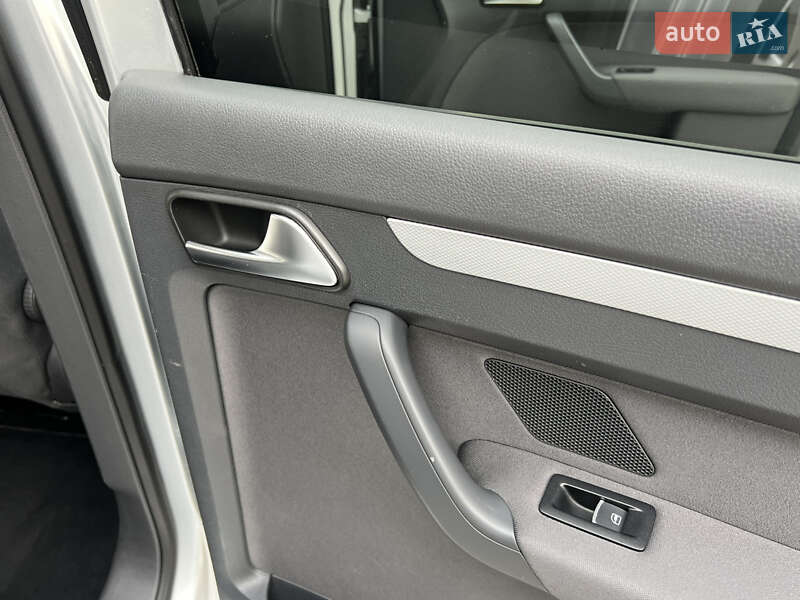 Мінівен Volkswagen Touran 2014 в Луцьку фото 108 Мінівен Volkswagen Touran 2014 в Луцьку