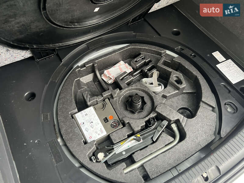 Мінівен Volkswagen Touran 2014 в Луцьку фото 115 Мінівен Volkswagen Touran 2014 в Луцьку