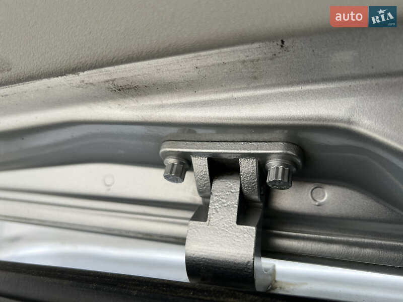 Мінівен Volkswagen Touran 2014 в Луцьку фото 129 Мінівен Volkswagen Touran 2014 в Луцьку