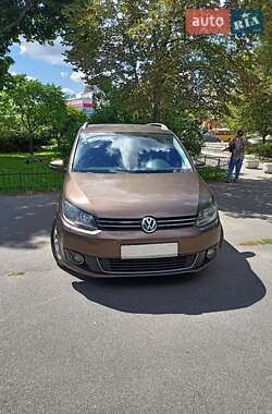 Минивэн Volkswagen Touran 2011 в Киеве
