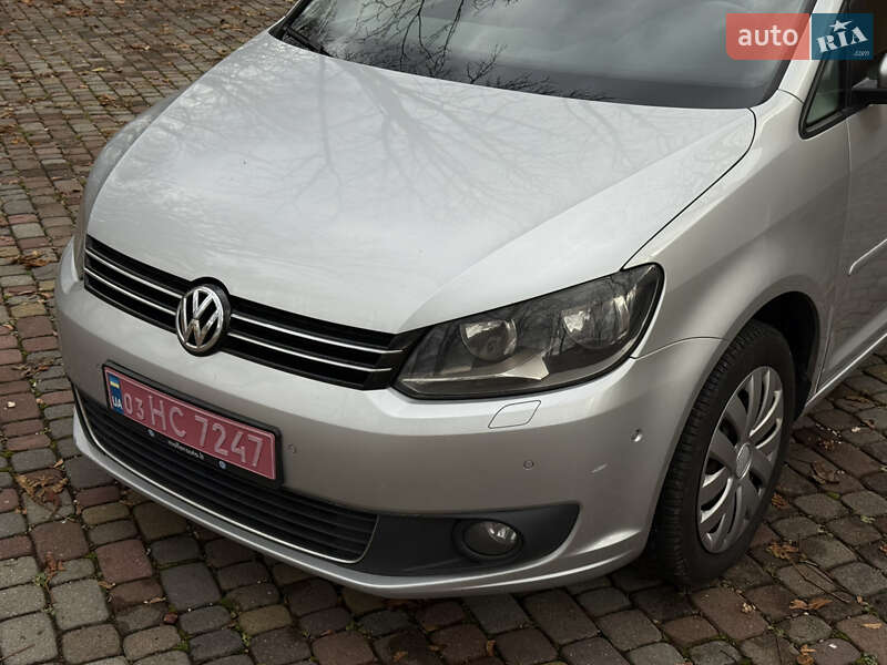 Мінівен Volkswagen Touran 2013 в Тячеві
