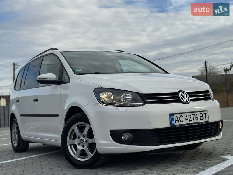 Минивэн Volkswagen Touran 2012 в Дубно