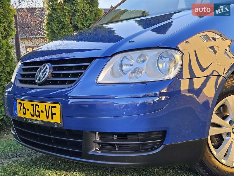 Минивэн Volkswagen Touran 2004 в Дрогобыче