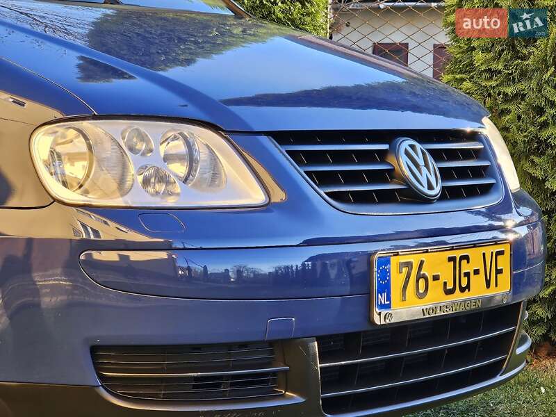 Минивэн Volkswagen Touran 2004 в Дрогобыче