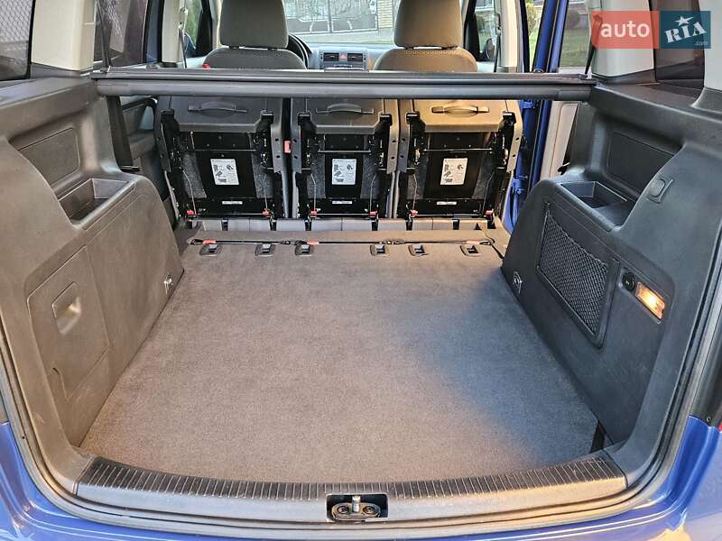 Минивэн Volkswagen Touran 2004 в Дрогобыче