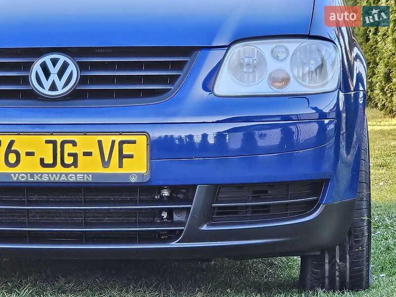 Минивэн Volkswagen Touran 2004 в Дрогобыче