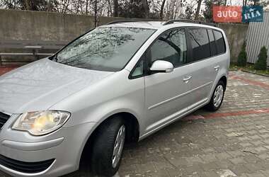 Минивэн Volkswagen Touran 2009 в Костополе