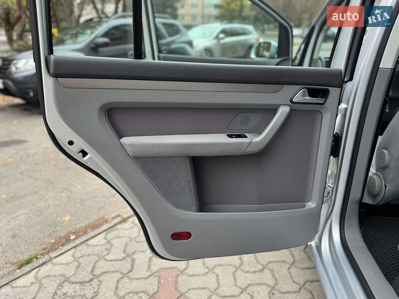 Минивэн Volkswagen Touran 2008 в Черкассах фото 20 Минивэн Volkswagen Touran 2008 в Черкассах