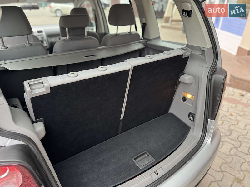 Минивэн Volkswagen Touran 2008 в Черкассах фото 25 Минивэн Volkswagen Touran 2008 в Черкассах