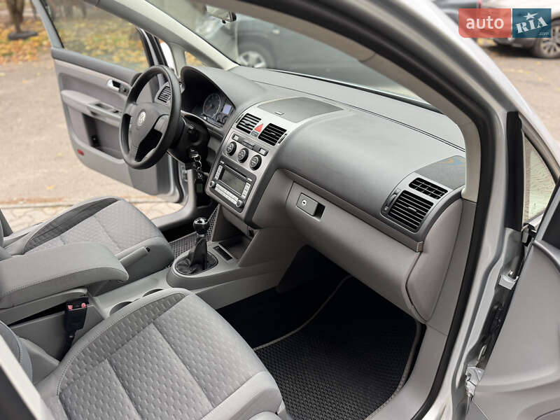Минивэн Volkswagen Touran 2008 в Черкассах фото 31 Минивэн Volkswagen Touran 2008 в Черкассах