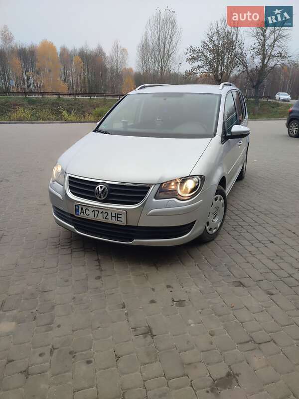 Volkswagen Touran 2009