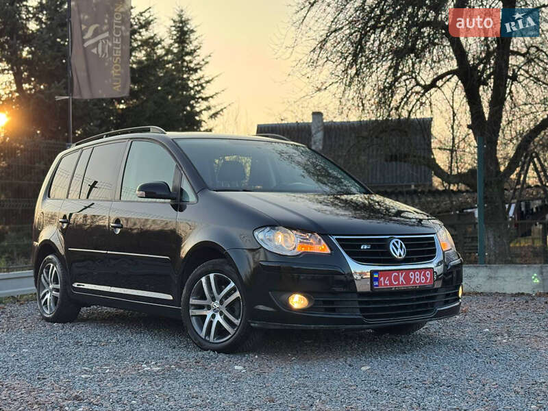 Минивэн Volkswagen Touran 2008 в Дрогобыче