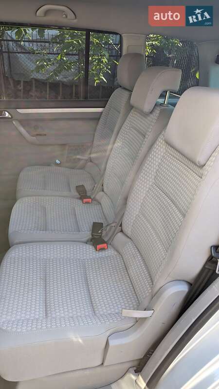 Минивэн Volkswagen Touran 2004 в Ровно фото 5 Минивэн Volkswagen Touran 2004 в Ровно