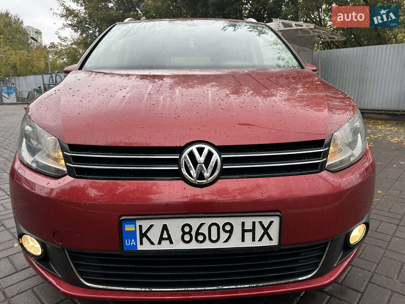 Минивэн Volkswagen Touran 2013 в Киеве