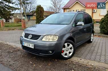 Мінівен Volkswagen Touran 2006 в Коломиї