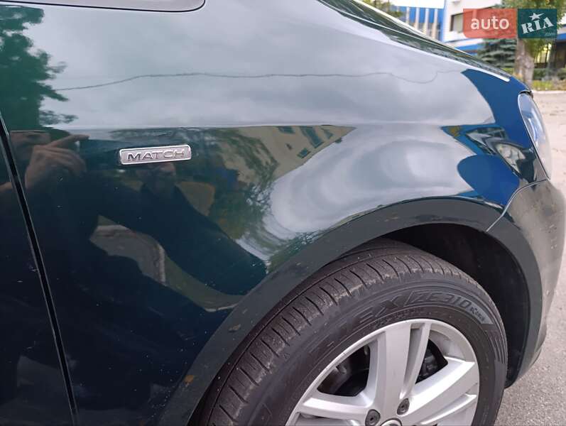 Минивэн Volkswagen Touran 2013 в Киеве фото 19 Минивэн Volkswagen Touran 2013 в Киеве