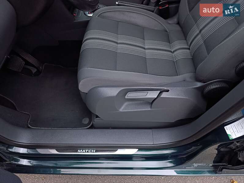 Минивэн Volkswagen Touran 2013 в Киеве фото 26 Минивэн Volkswagen Touran 2013 в Киеве