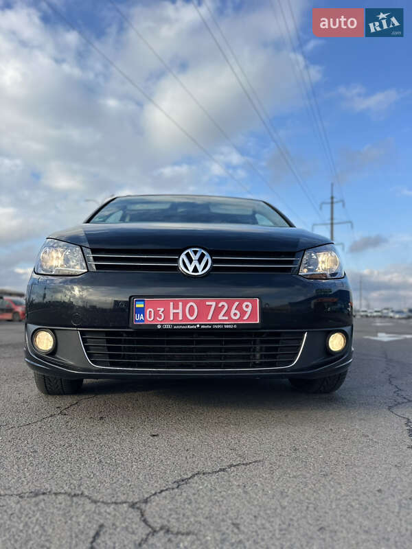 Volkswagen Touran 2015