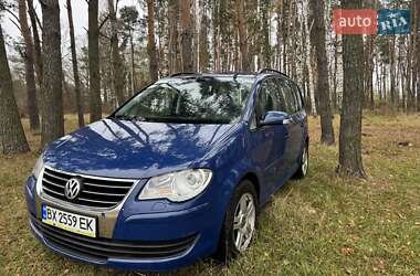 Минивэн Volkswagen Touran 2009 в Виннице