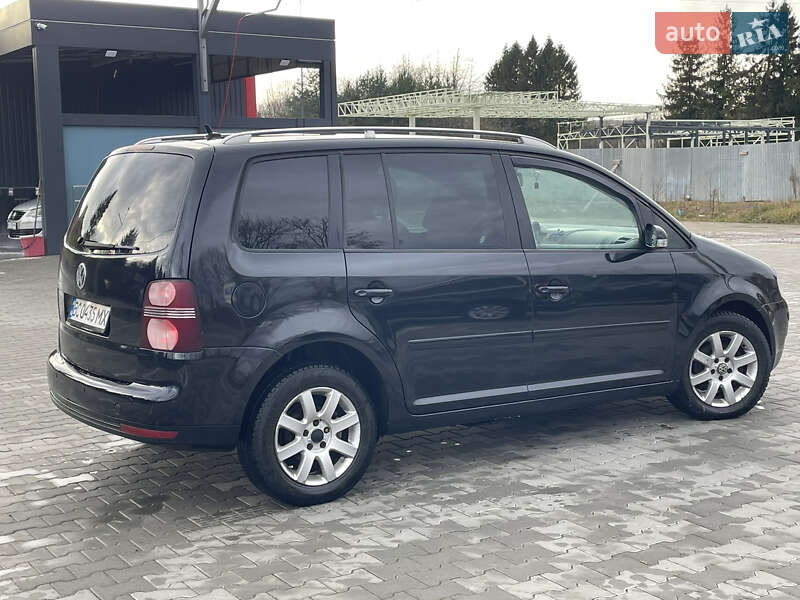 Мінівен Volkswagen Touran 2004 в Самборі