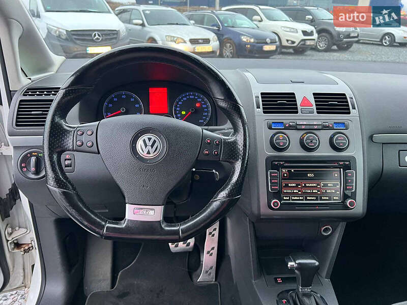 Минивэн Volkswagen Touran 2009 в Львове