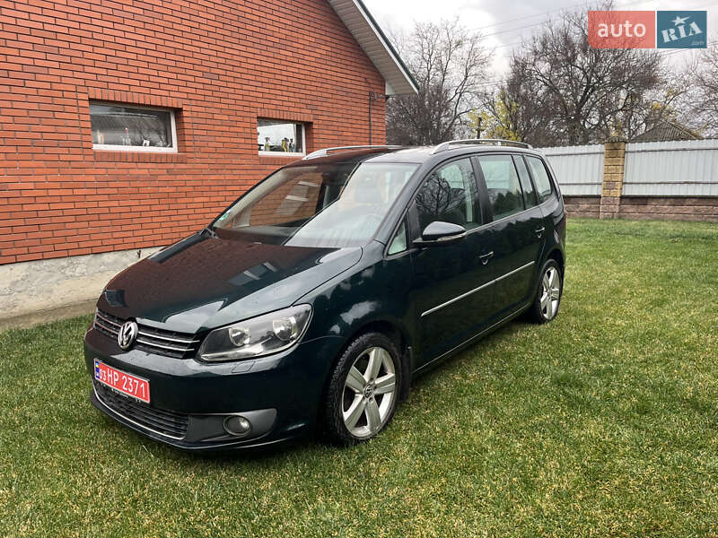 Минивэн Volkswagen Touran 2011 в Чигирине