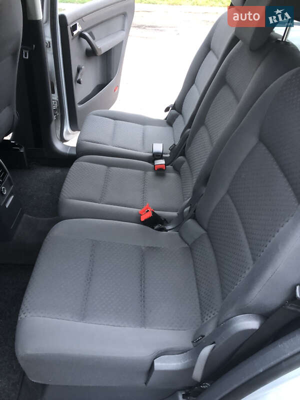 Минивэн Volkswagen Touran 2005 в Ровно фото 32 Минивэн Volkswagen Touran 2005 в Ровно