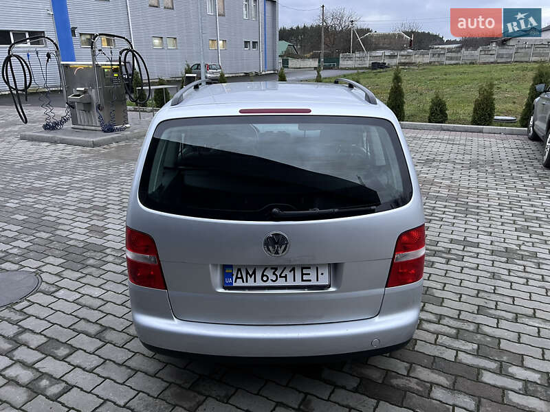 Минивэн Volkswagen Touran 2005 в Малине фото 14 Минивэн Volkswagen Touran 2005 в Малине