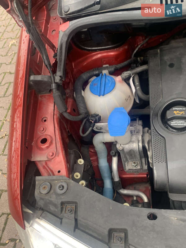 Минивэн Volkswagen Touran 2004 в Миргороде