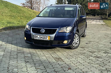 Минивэн Volkswagen Touran 2009 в Дубно