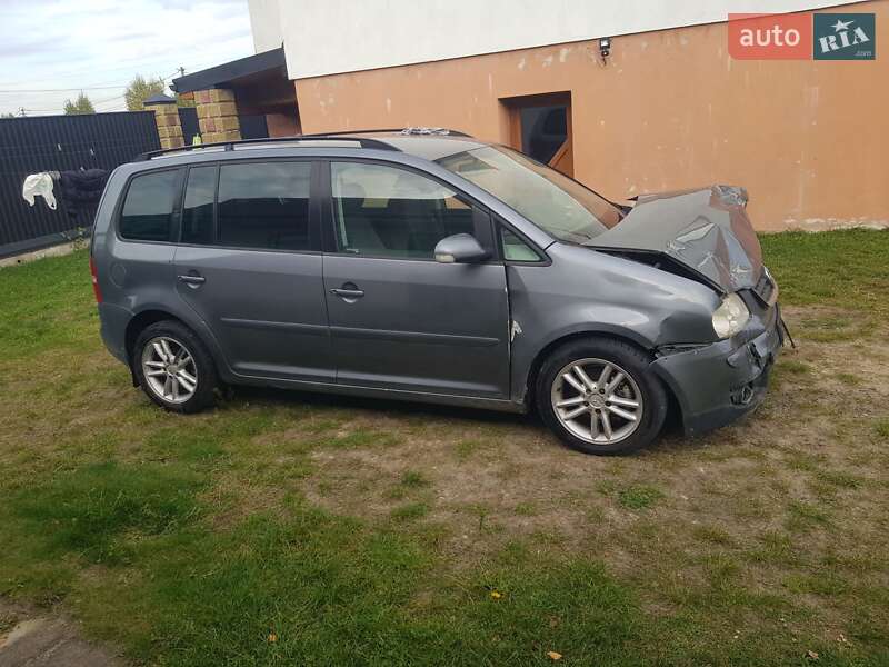 Минивэн Volkswagen Touran 2004 в Ратным фото 5 Минивэн Volkswagen Touran 2004 в Ратным