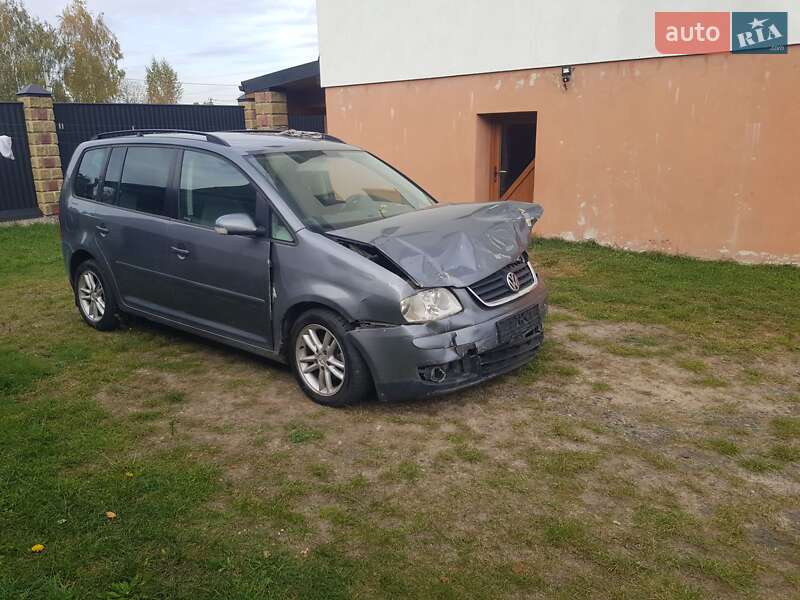 Минивэн Volkswagen Touran 2004 в Ратным фото 6 Минивэн Volkswagen Touran 2004 в Ратным