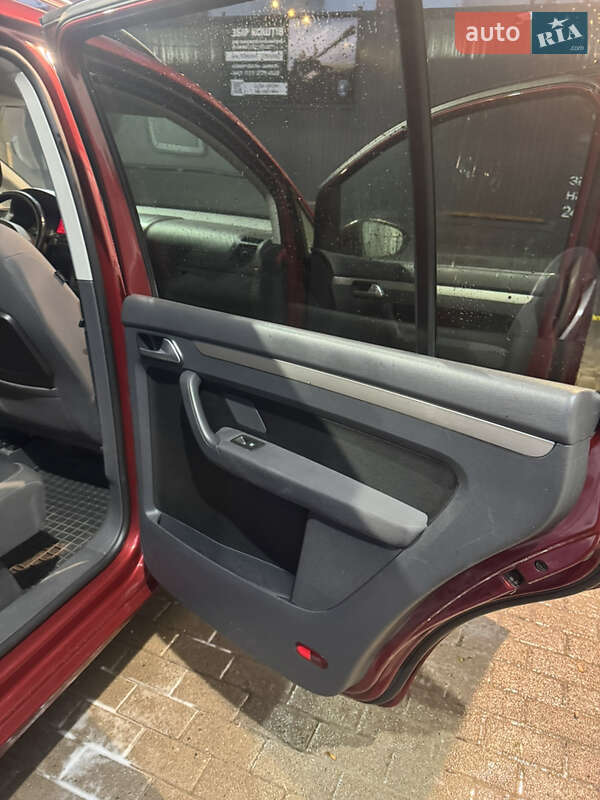 Минивэн Volkswagen Touran 2009 в Тернополе