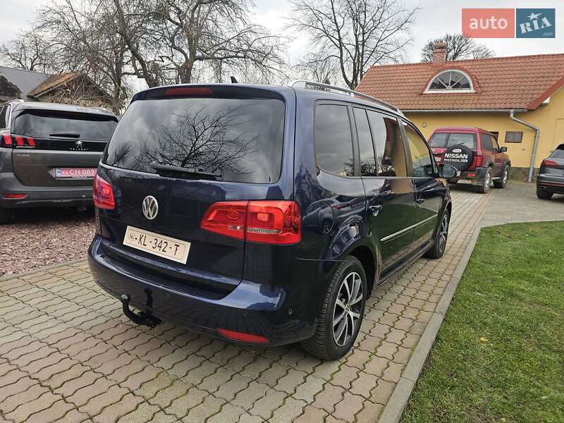 Минивэн Volkswagen Touran 2012 в Стрые