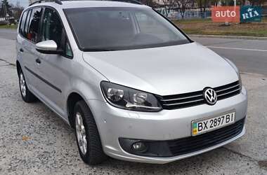 Минивэн Volkswagen Touran 2010 в Нетешине