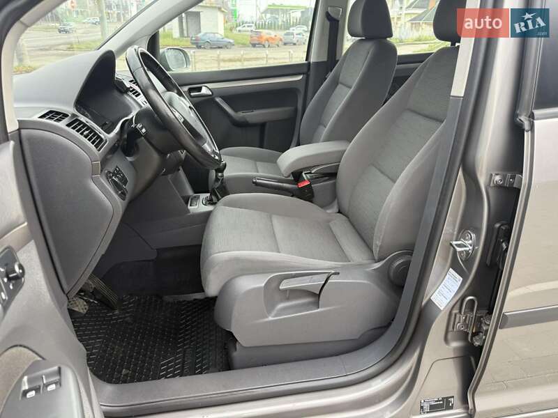 Минивэн Volkswagen Touran 2007 в Белой Церкви