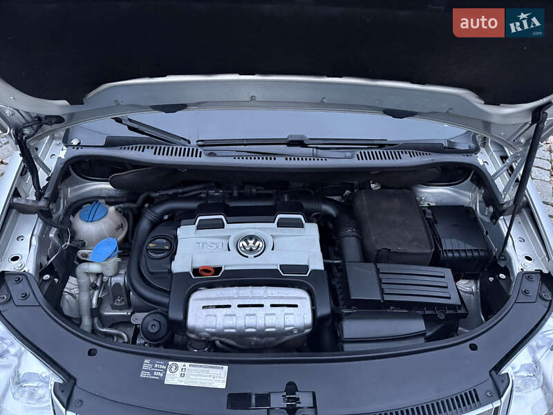 Минивэн Volkswagen Touran 2009 в Киеве