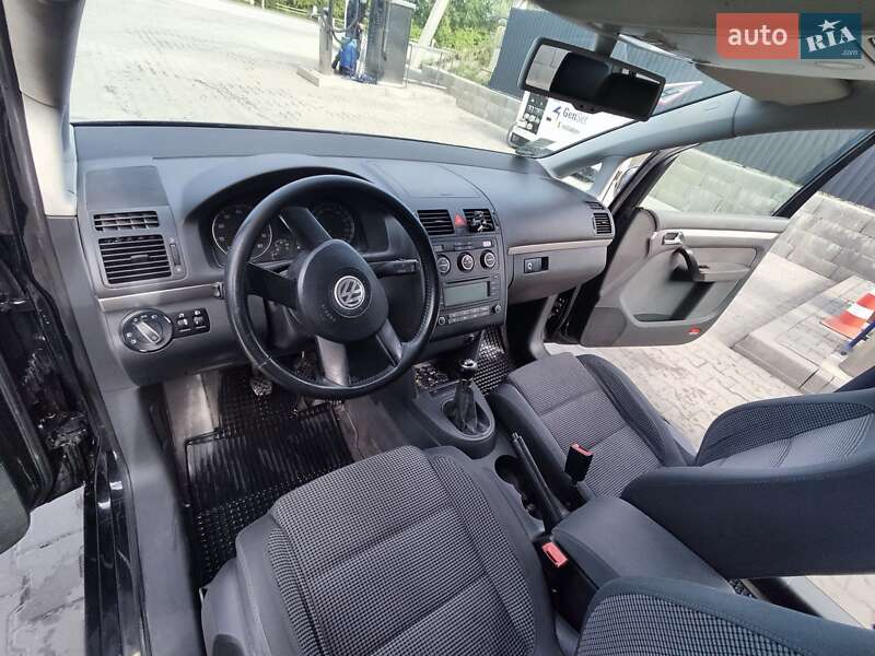 Минивэн Volkswagen Touran 2003 в Ивано-Франковске