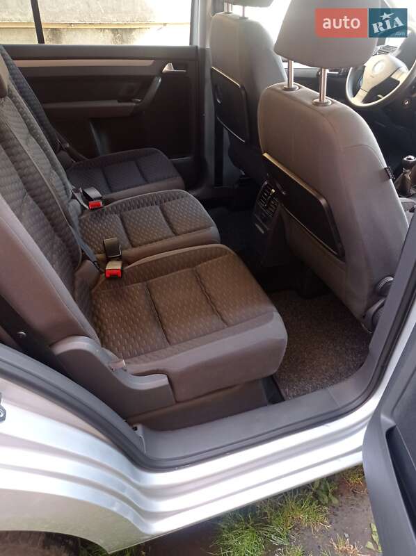 Мінівен Volkswagen Touran 2007 в Костопілі