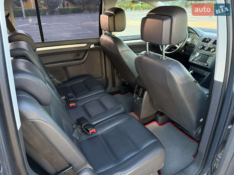 Минивэн Volkswagen Touran 2015 в Житомире фото 10 Минивэн Volkswagen Touran 2015 в Житомире