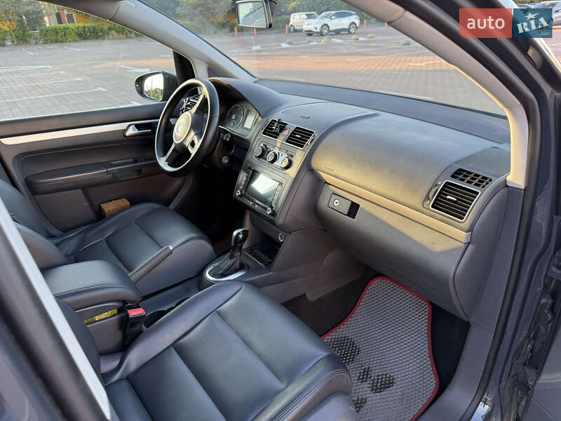 Минивэн Volkswagen Touran 2015 в Житомире фото 11 Минивэн Volkswagen Touran 2015 в Житомире