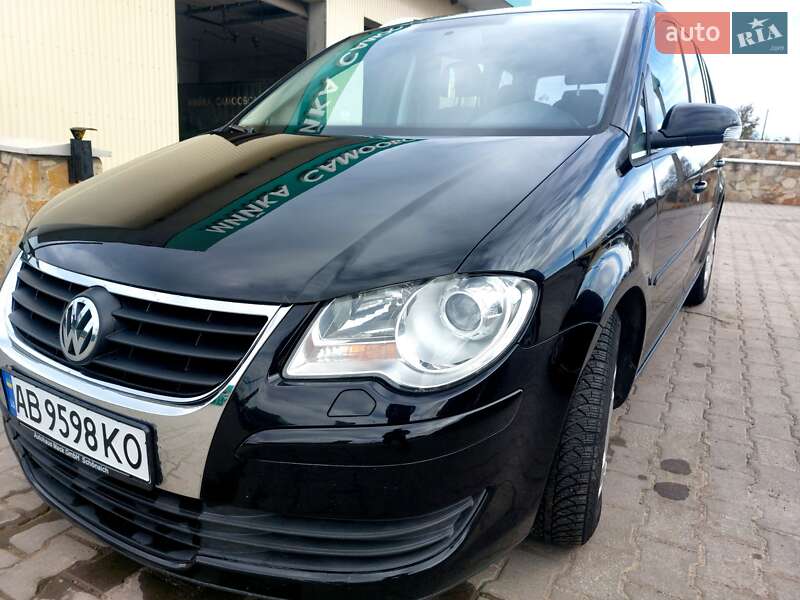 Мінівен Volkswagen Touran 2007 в Чернівцях фото Мінівен Volkswagen Touran 2007 в Чернівцях